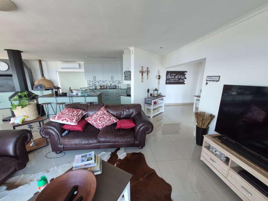 5 Bedroom Property for Sale in Dana Bay Western Cape